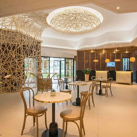 Novotel Nice Arenas Aeroport Exterior photo